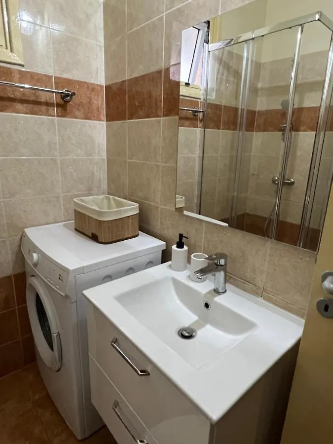 Carisa Holiday Rooms Larnaca 0*,