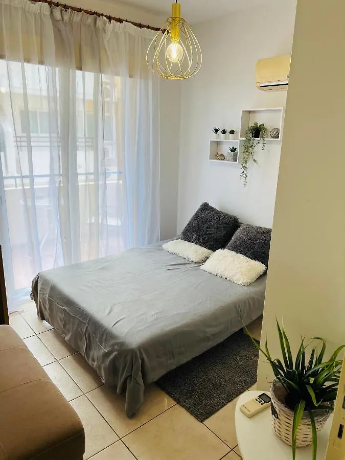 Hostel Carisa Holiday Rooms Larnaca